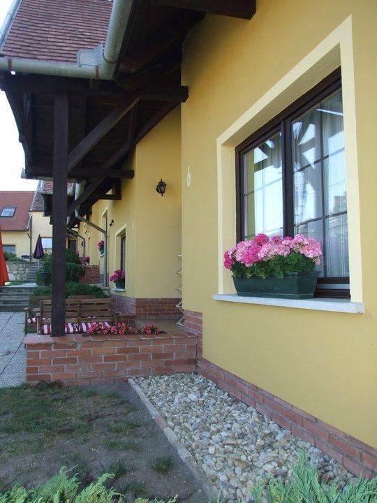 Huber Panzio Bed & Breakfast Fertorakos Luaran gambar
