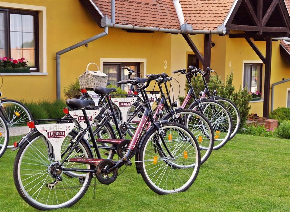 Huber Panzio Bed & Breakfast Fertorakos Luaran gambar
